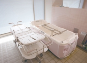 特別浴槽（寝たきり向け）